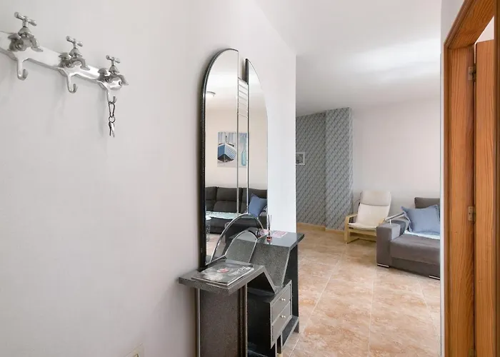 3 Bedroom Near Sta Cruz Holiday home Santa Cruz de Tenerife